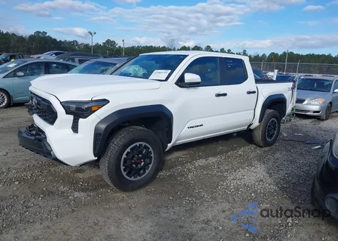 2025 Toyota Tacoma Trd Off Road z USA, uszkodzony, nr VIN 3TMLB5JN3SM090579